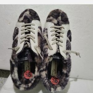 Vintage Havana Fuzzy Snake Slip On Sneakers Women's 9.5